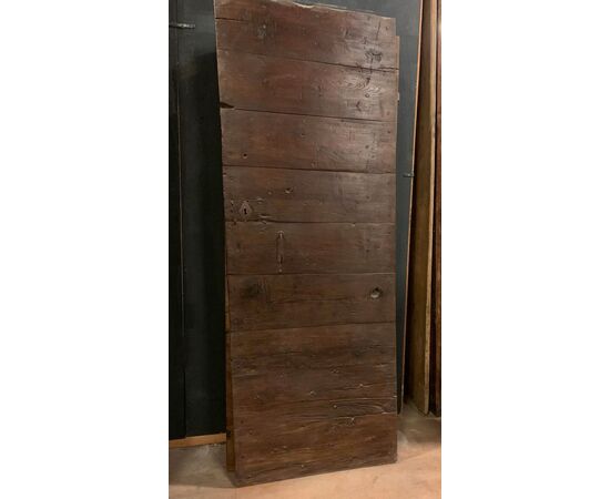 ptcr443 - rustic chestnut door, 19th century, measuring cm l 81 xh 220     