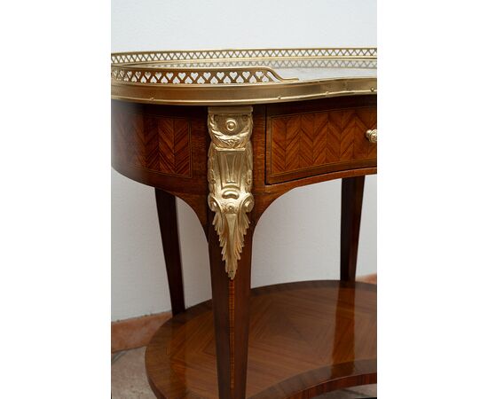 Antique Napoleon III bean-shaped table in precious exotic woods. France, 19th century.