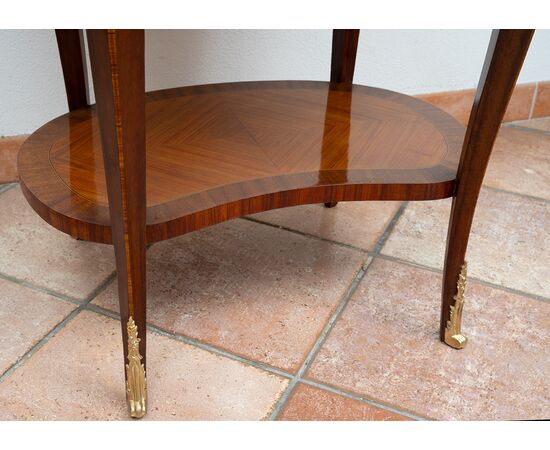 Antique Napoleon III bean-shaped table in precious exotic woods. France, 19th century.