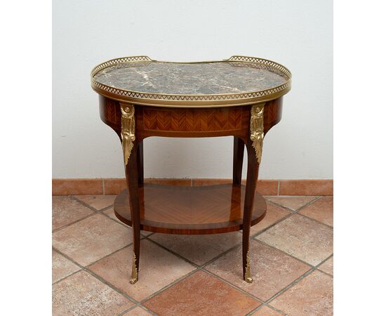 Antique Napoleon III bean-shaped table in precious exotic woods. France, 19th century.