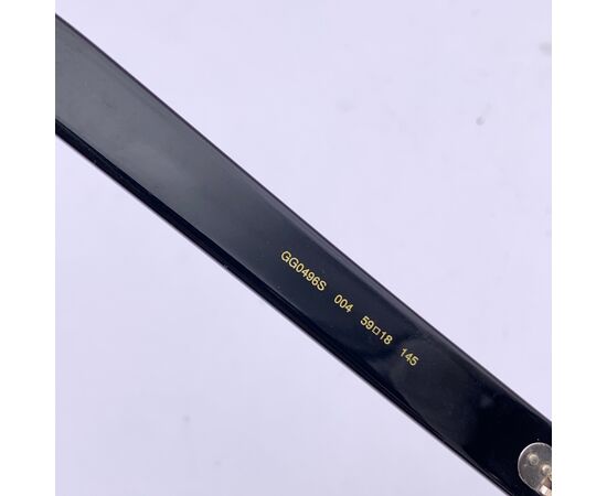 GUCCI Occhiali da Sole in Plastica Col. Nero