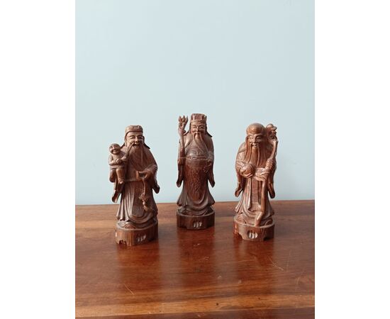 Personaggi orientali in legno
