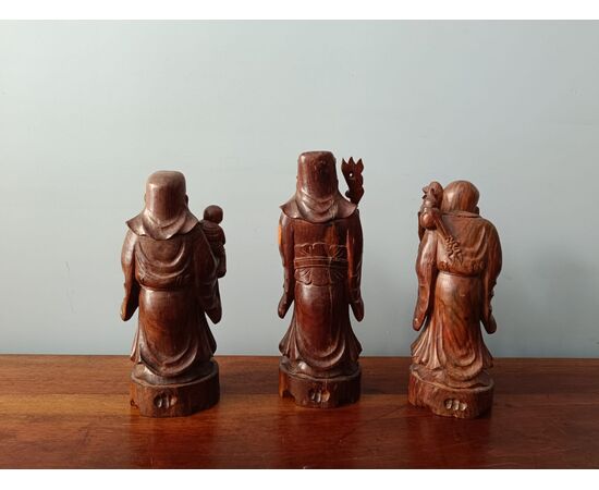 Personaggi orientali in legno