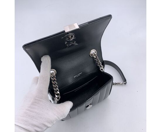 SAINT LAURENT Borsa a Tracolla in Pelle Lucida Col. Nero Vicky S
