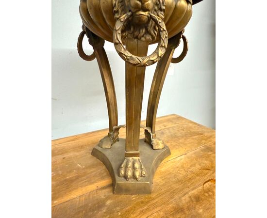 Antico brucia profumi in bronzo, XIX sec, Francia, 50x30 cm