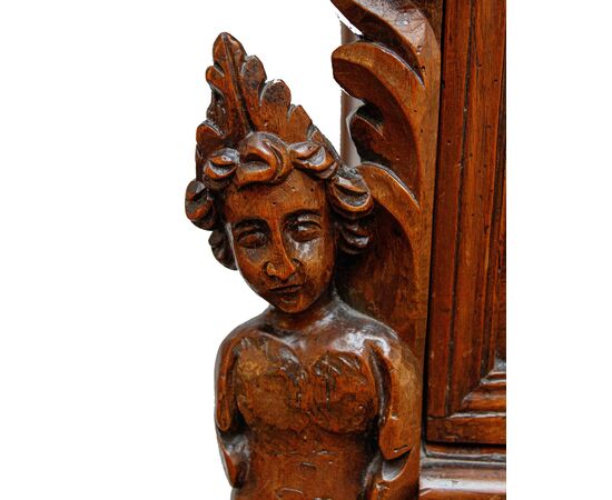 Manifattura bergamasca, XVII secolo, Cassettone a tre cassetti