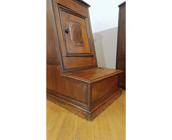 COPPIA DI INGINOCCHIATOI IN NOCE LUIGI XIV FINE XVII SECOLO 