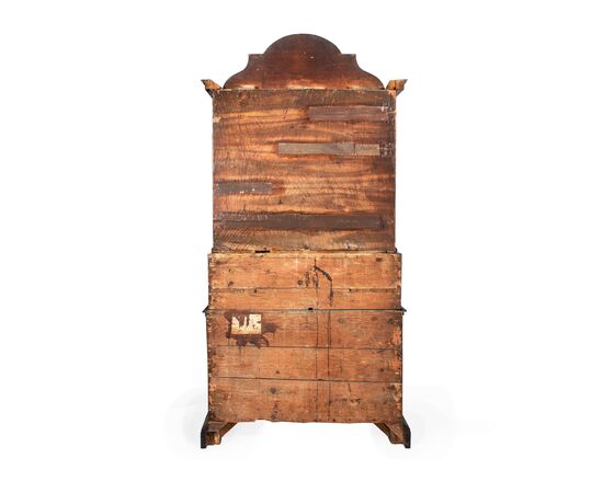 Coppia di trumeau in legno finemente intarsiato. Veneto, XVIII secolo.