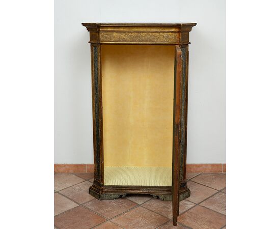 Vetrina/Scarabattola antica in legno laccato e dorato. Napoli XVIII secolo.