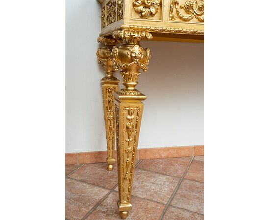 Consolle antica Luigi XVI Napoletana in legno dorato e intagliato con piano in marmo nero portoro. Periodo fine 18secolo.