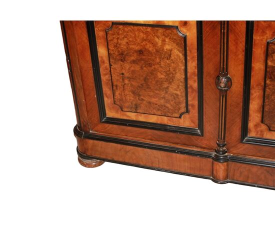 Credenza Piattaia stile Luigi Filippo in Legno di Noce e Radica
