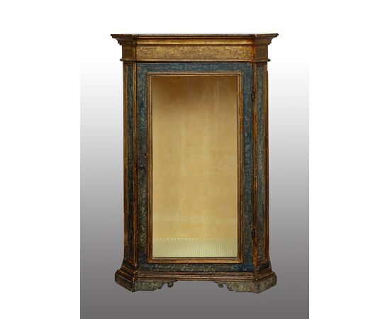 Vetrina/Scarabattola antica in legno laccato e dorato. Napoli XVIII secolo.