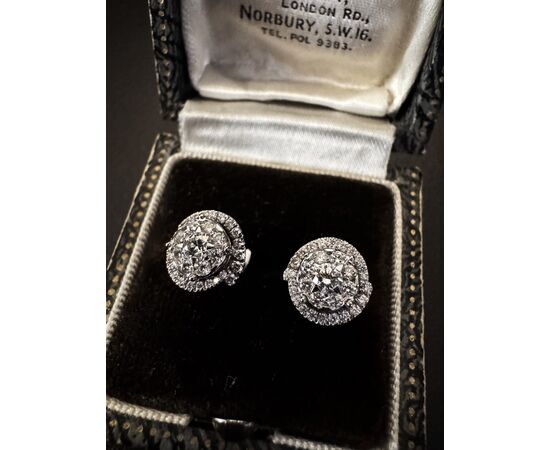 Orecchini  con  Diamanti   0.70 ct.