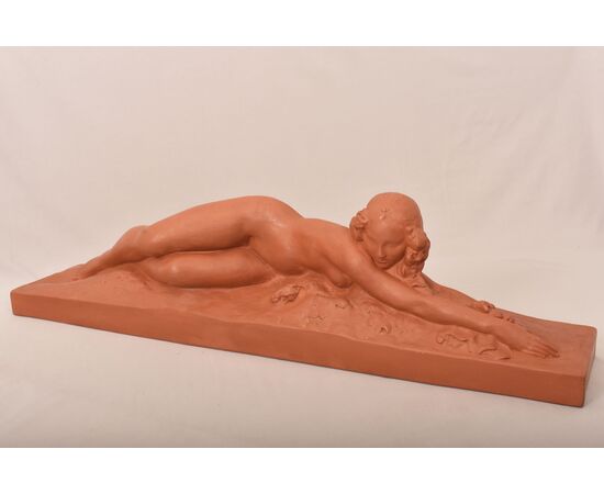 SCULTURE ART DECO IN TERRACOTTA, NUDO DI DONNA DISTESA, AMEDEO GENNARELLI, SCULTORE ITALIANO. (STTE97)