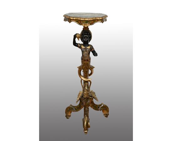 Tavolino antico"Trespolo" in legno laccato e dorato. Venezia XIX secolo.