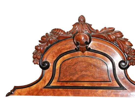 Credenza Piattaia stile Luigi Filippo in Legno di Noce e Radica