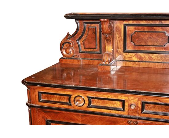 Credenza Piattaia stile Luigi Filippo in Legno di Noce e Radica