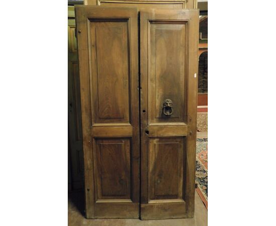 pti653 - interior door in walnut, 19th century, size cm l 112 xh 204     