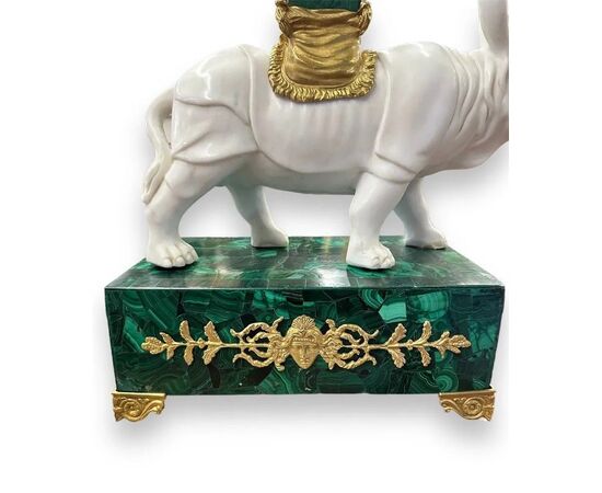  Coppia di Obelischi in Malachite e Bronzo dorato, XIX Secolo 