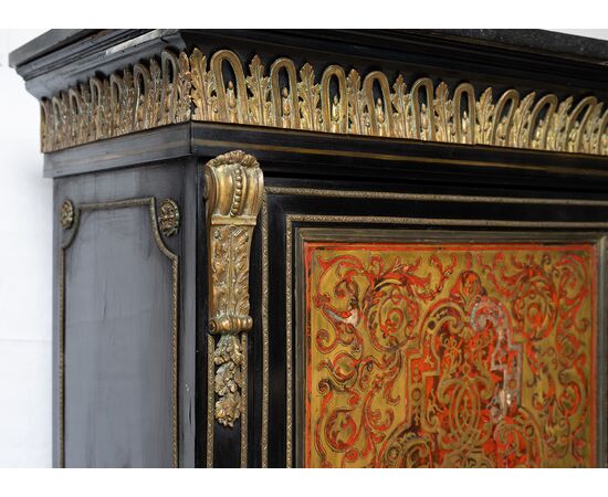 Credenza Boulle Napoleone III in legno ebanizzato.Francia XIX secolo.