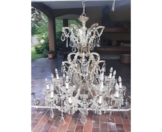 Grande lampadario a 19 luci cm. 110 x 120 di altezza
