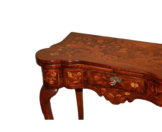Prezioso Tavolino da Gioco Olandese di Fine 1700 Riccamente Intarsiato