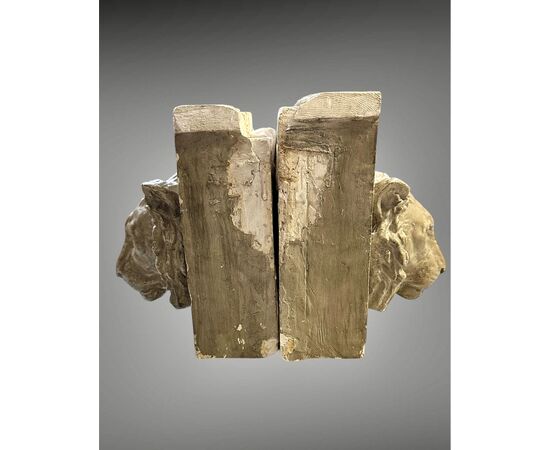 Coppia di teste di leone in stucco – XIX secolo
