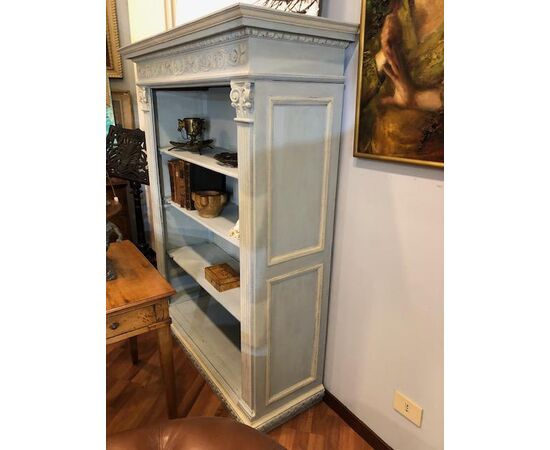 Libreria laccata