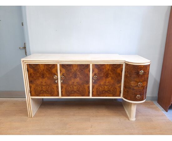 CREDENZA ART DECO IN RADICA DI NOCE E PERGAMENA ORIGINALE DEGLI ANNI 1930-40