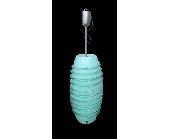 Lampadario in vetro incamiciato lattimo verde con spirale esterna.Manifattura MITO.