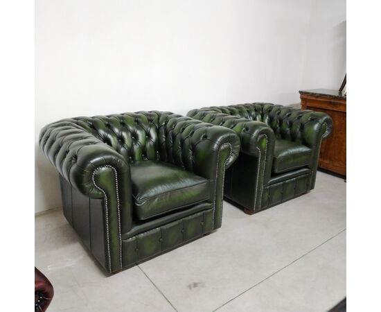 Nuova coppia di poltrone chesterfield club in pelle verde anticato inglese originale 