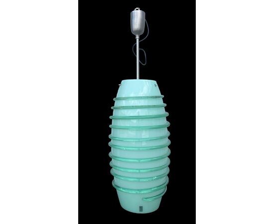 Lampadario in vetro incamiciato lattimo verde con spirale esterna.Manifattura MITO.