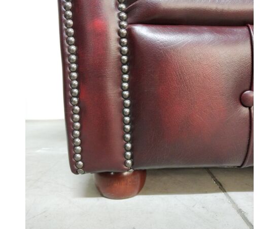 Nuova coppia di poltrone chesterfield club in pelle rosso bordeaux anticato inglese originale 