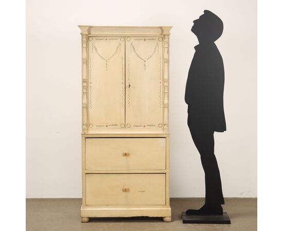 Credenzino in Legno Laccato e Dipinto Italia XX Secolo