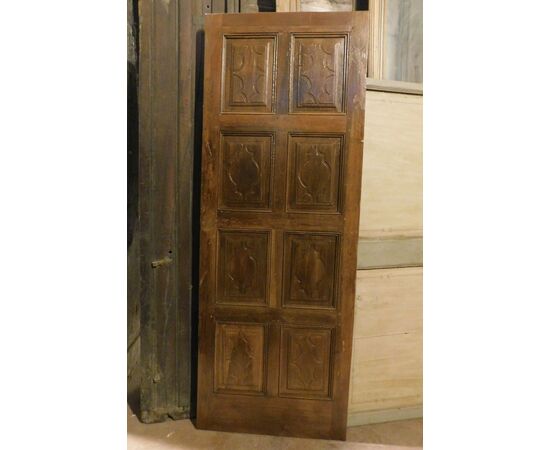 pti675 - restored walnut door, 18th century, measuring cm l 80 xh 217 x th. 3     