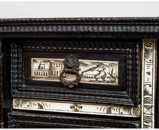 Northern Italy, 17th century, Coin cabinet