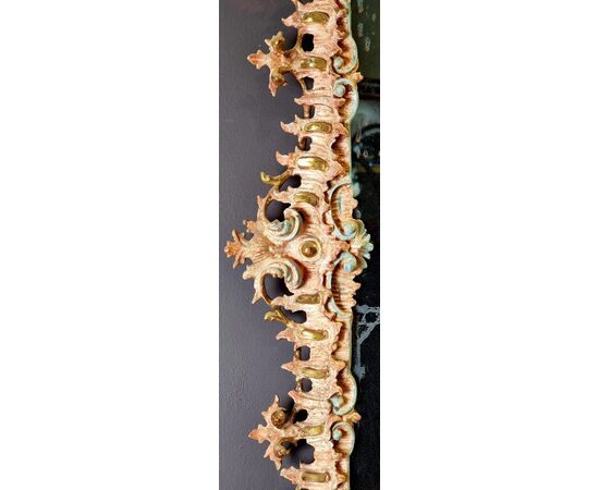 Specchiera veneziana intagliata, laccata e dorata - Seconda metà del XIX secolo