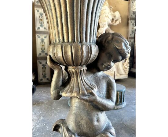 Coppia Fioriere in Ghisa con Putti