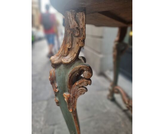 Coppia di consolle a mezzaluna 