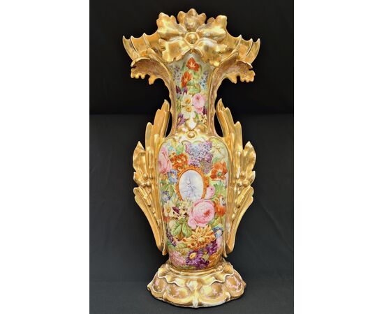 Exceptional vase cm h. 67x33x23.     