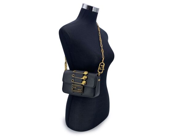 FENDACE Borsa a Mano in Pelle Col. Nero Baguette S