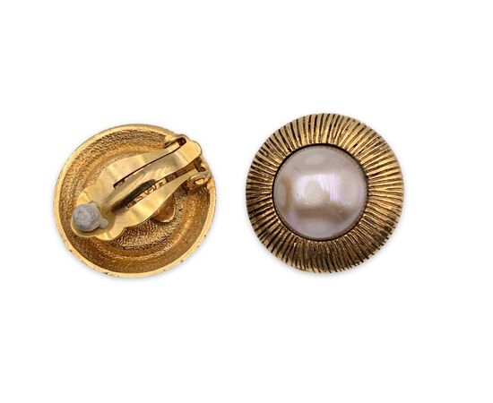 CHANEL Orecchini Vintage in Metallo Col. Oro CHANEL