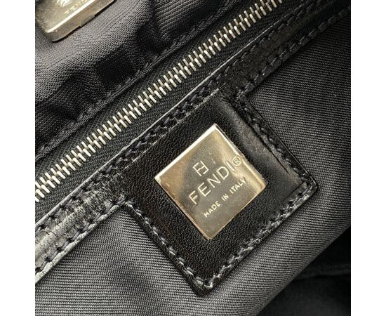 FENDI Borsa a Tracolla in Tela Col. Nero M
