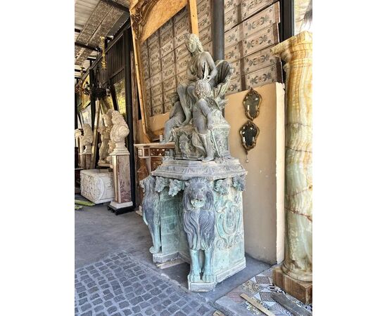  Grande Fontana in Bronzo del XIX Secolo