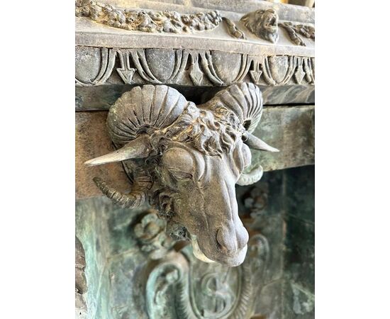  Grande Fontana in Bronzo del XIX Secolo
