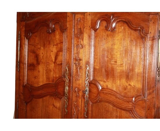 Armadio Bretone francese di fine 1700 in legno di rovere