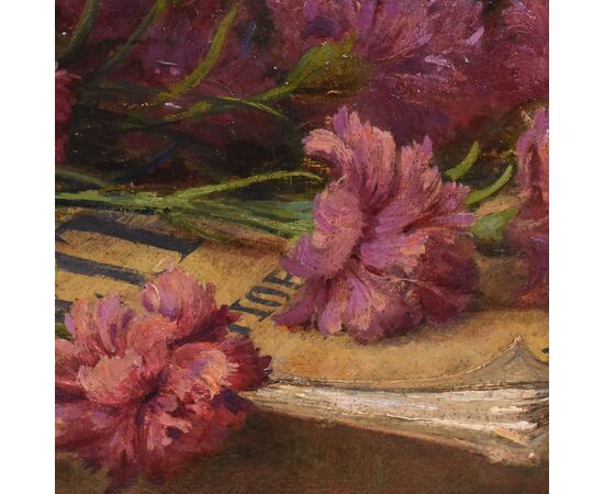 QUADRI ANTICHI, ART DECO, NATURA MORTA, FIORI DI GAROFANI E LIBRO, OLIO SU CARTONE, XX. (QF671)