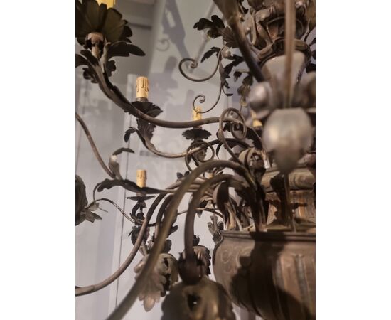 Coppia di lampadari in ottone