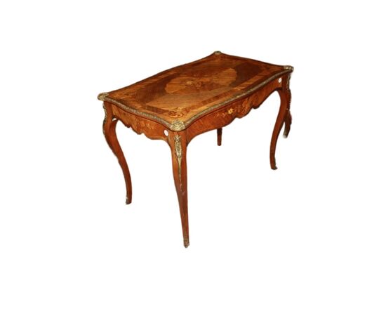 Tavolo Scrittoio Francese Stile Luigi XV Intarsiato e con Bronzi