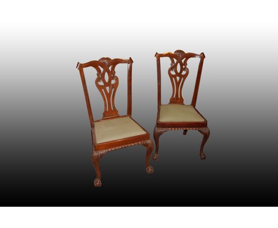Gruppo di 4 sedie stile Chippendale in legno di mogano